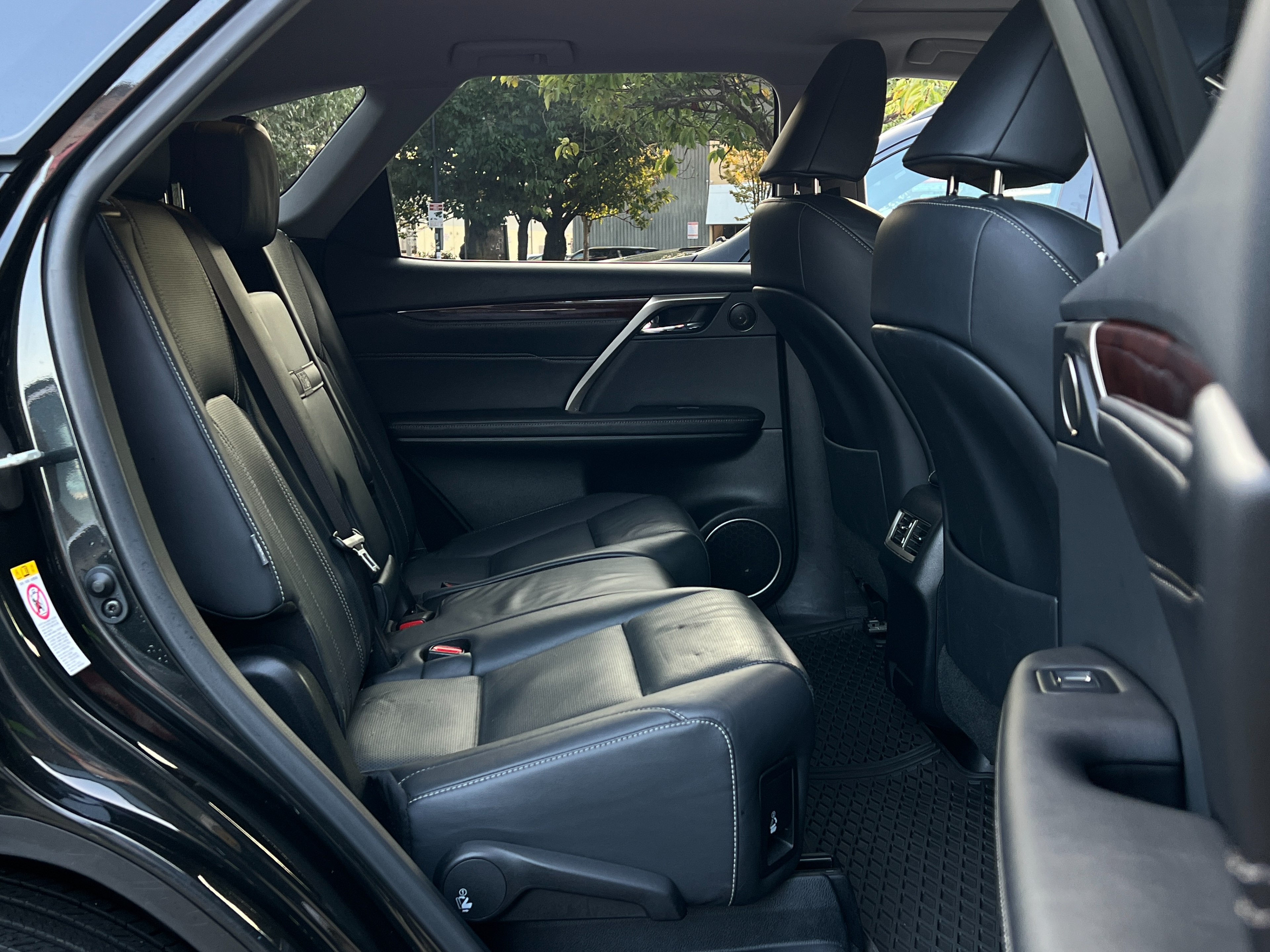 2018 Lexus RX350L | No accident  - Image 16